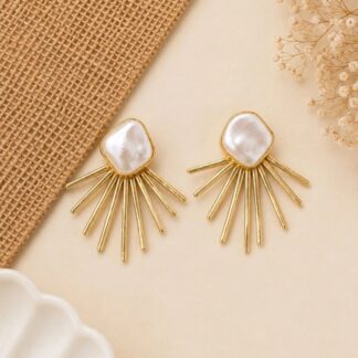 Geometric Drop Earrings – Off White