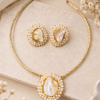 Brass-Plated Handcrafted Necklace – Off White