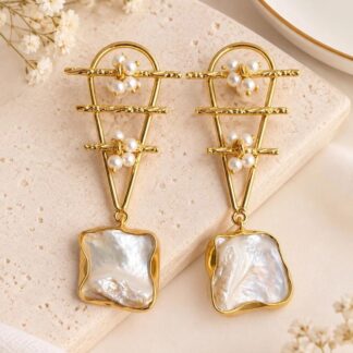 Geometric Drop Earrings – Off White
